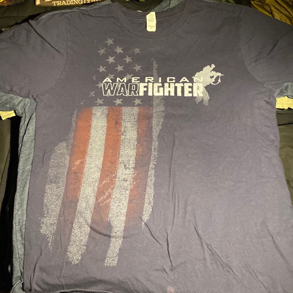 American WarFighter shirt. Size M.